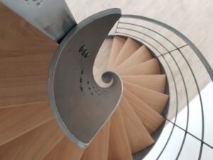 Lire la suite à propos de l’article escalier – 3